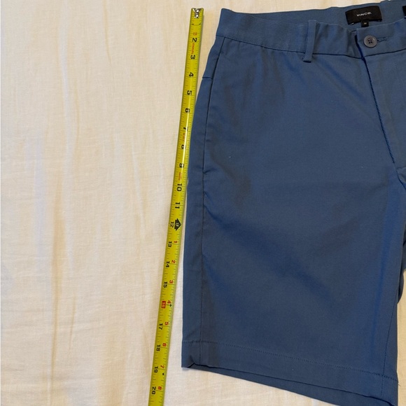 Vince Shorts - Picture 6 of 7